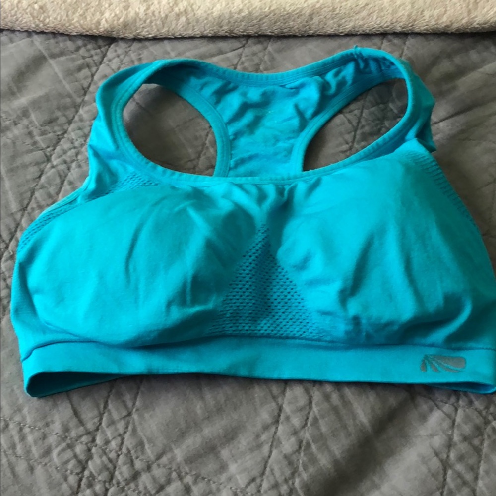 Sports bra